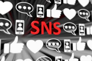 自分のSNSに怪しい勧誘のDMが来た！どう対応する？